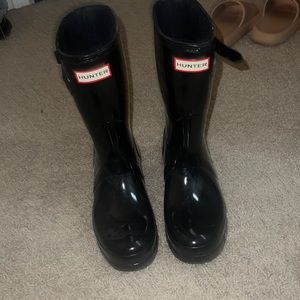 Mint condition Hunter Rainboots (calf height), size 8, shiny black